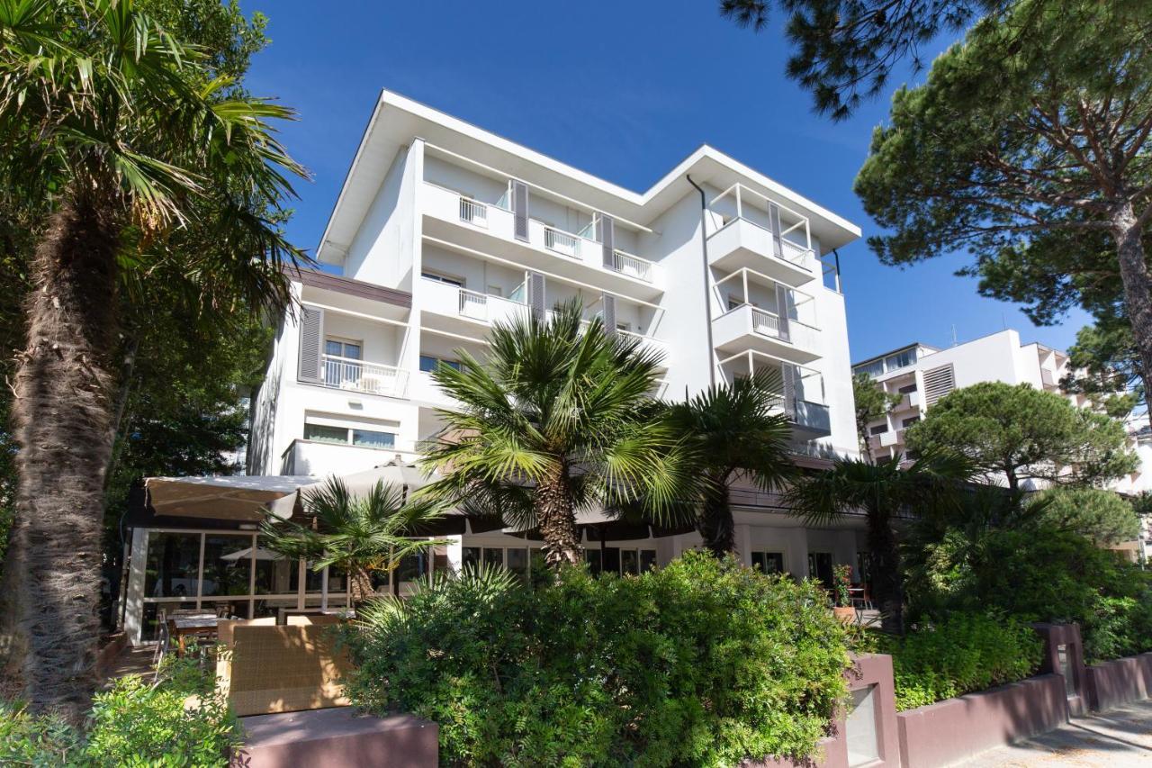 Hotel Parco Milano Marittima Kültér fotó