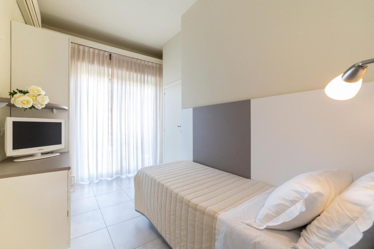 Hotel Parco Milano Marittima Kültér fotó